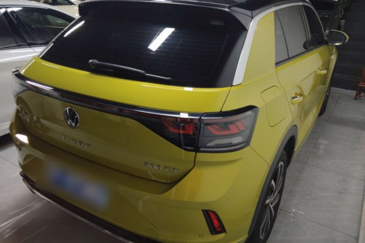 Used Volkswagen T-ROC 2023 300TSI DSG Two-Wheel Drive Starlight Edition