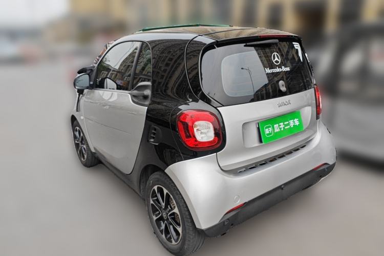 Used smart fortwo 2015 1.0L 52 kW Hardtop Passion Edition

