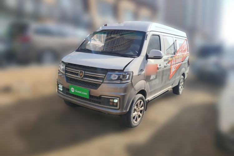 Used Jinbei New Hiace S 2021 1.5L Wealth Central Air-Conditioned Van China VI Standard SWC15M