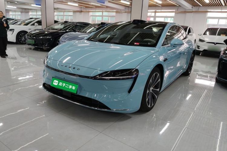 Used Hima Luxeed S7 2025 785 km Ultra