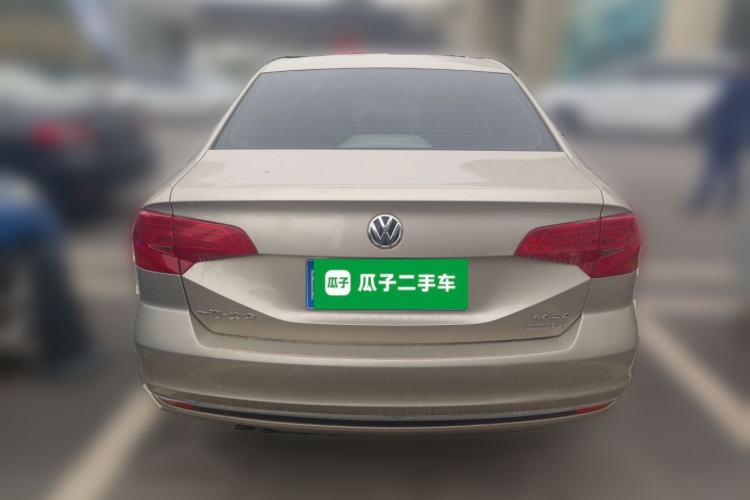 Used Volkswagen Bora 2017 230TSI DSG Comfort Version
