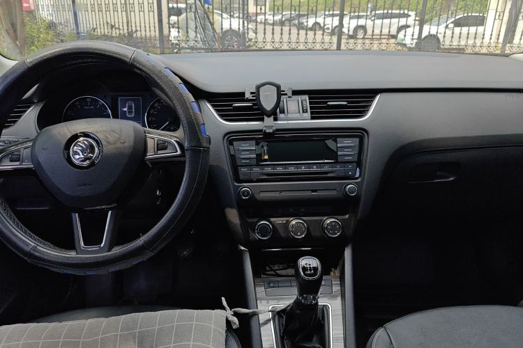 Used Skoda Octavia 2016 1.6L Manual Smart Drive Version