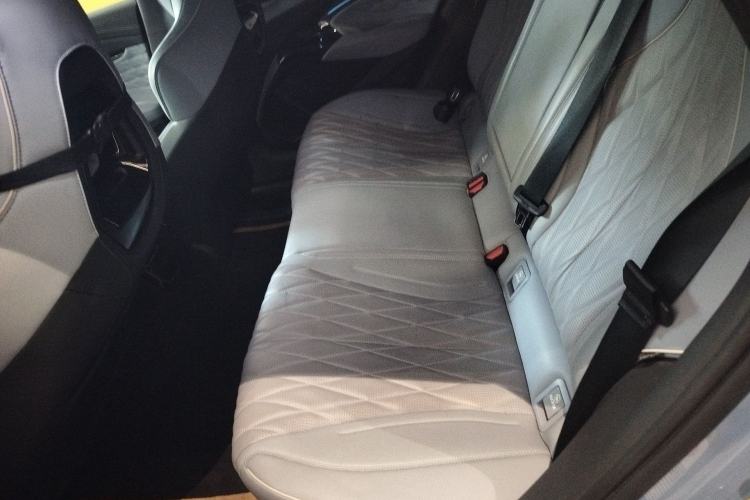 Used BYD Seal 2022 700 km Long-Range Rear-Wheel-Drive Version Left Rear Seat