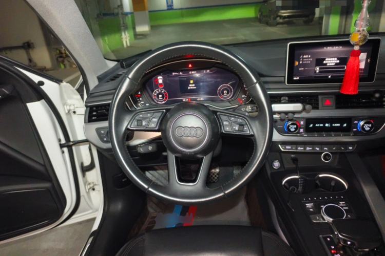 Used Audi A4L 2019 40 TFSI Fashion Edition China VI Emission Standard