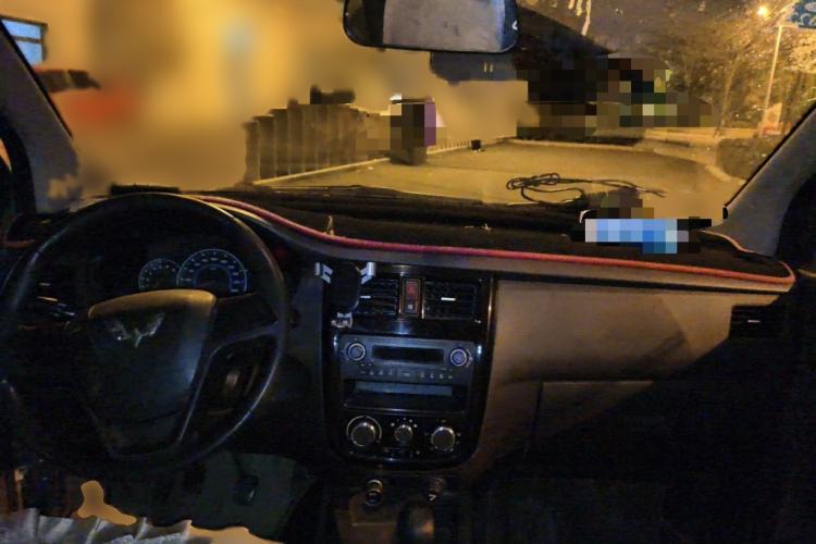 Used Wuling Rongguang V 2016 1.5L Standard Version