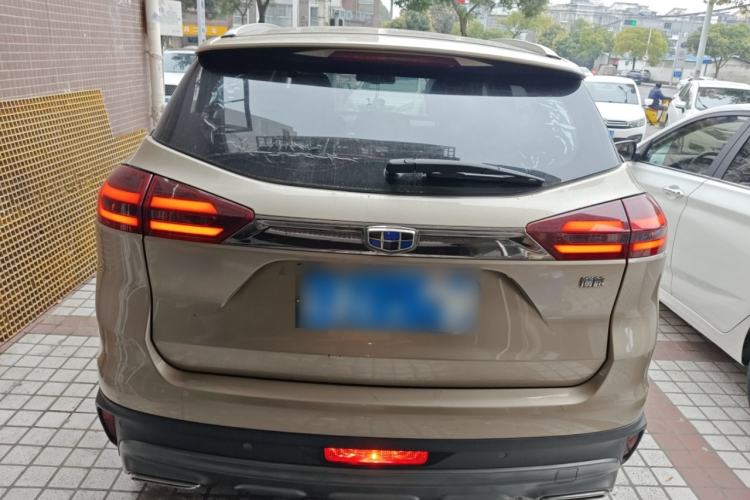 Used Geely Auto Emgrand X7 Sport 2018 1.8TD Automatic Two-Wheel Drive Smart 4G Connected Version
