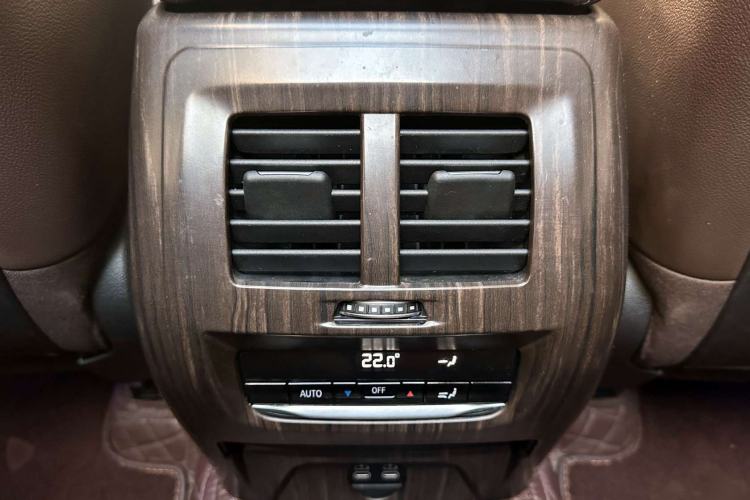 Used BMW X3 2020 xDrive28i M Sport Package Interior 9