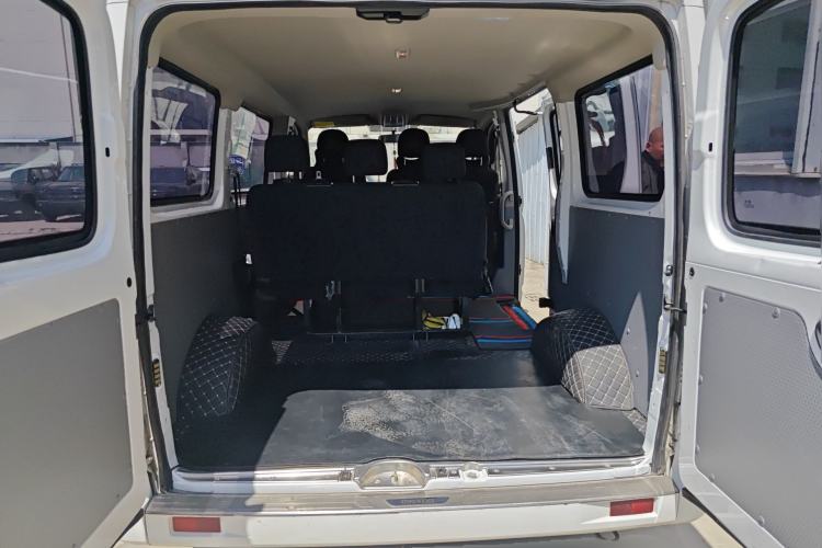 Used SAIC MAXUS Xintu V80 2024 Aotuntong Value Edition 6MT Short Wheelbase Ultra-Low Roof 127 Ps 5/6 Seats