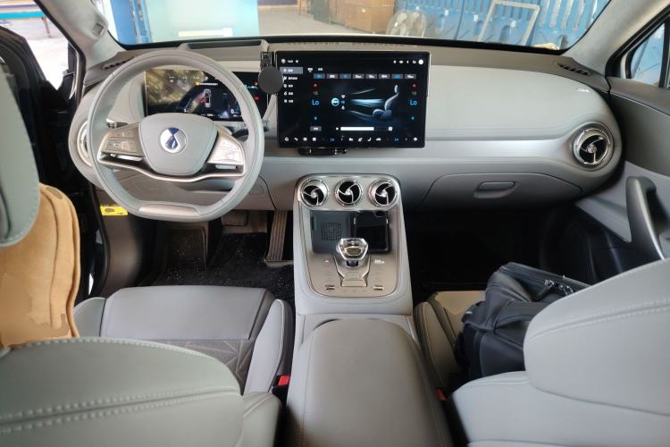 Used Denza N8 2023 Four-Wheel Drive Ultra-Hybrid Flagship Six-Seater Version