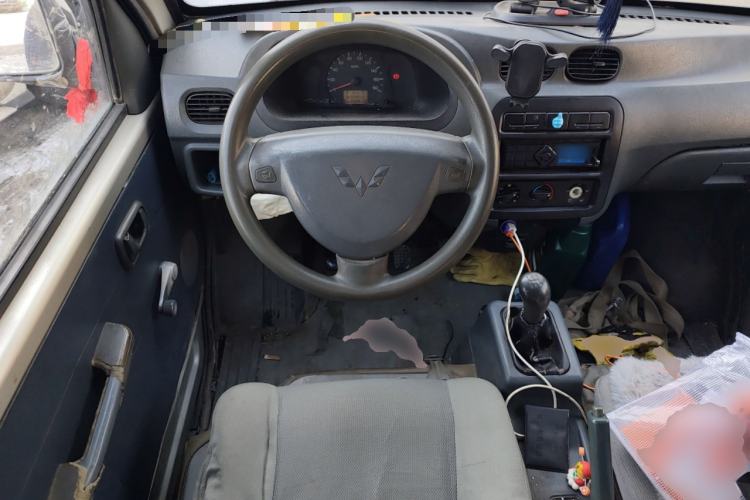 Used Wuling Zhiguang 2010 1.0L New Version Practical Short-Body L2Y