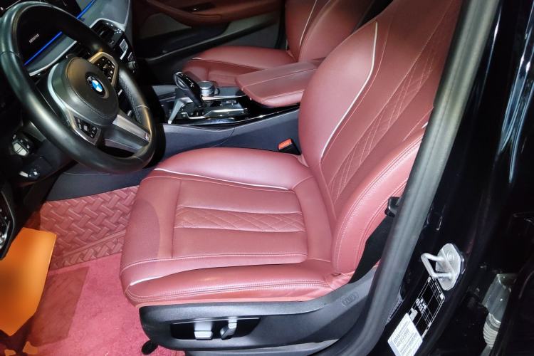 Used BMW 5 Series 2021 Facelifted 530Li Leading Edition M Sport Package Left Front Seat