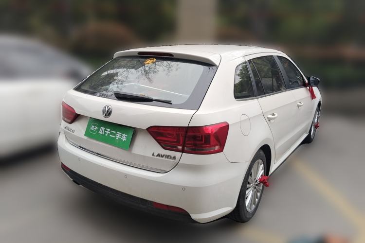 Used Volkswagen Gran Lavida 2013 1.6L Automatic Comfort Model Rear Right 45 Deg