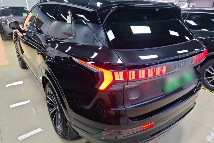 Used Lynk & Co 09 EM-P 2023 2.0TD EM-P Long-Range Version PM 7-Seater Rear Left 45 Deg