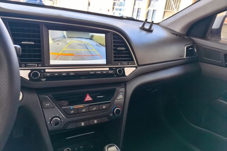 Used Hyundai Elantra (6th Generation / Lingdong) 2018 1.4T Dual-Clutch Xuan Dong · Dynamic Edition Interior 6