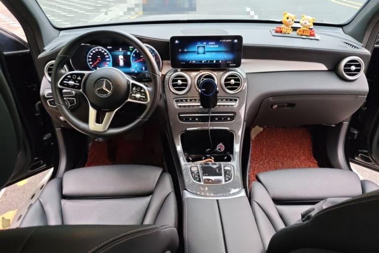 Used Mercedes-Benz GLC 2021 GLC 260 L 4MATIC Dynamic Edition Center Console