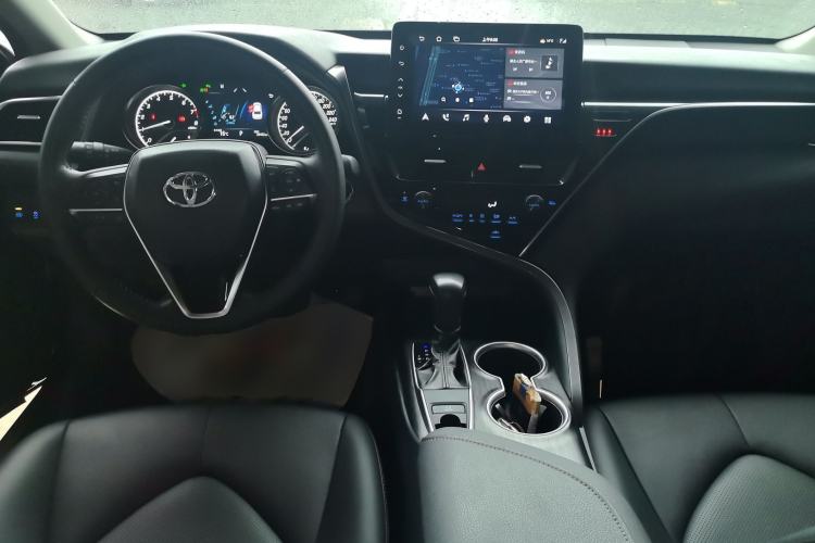 Used Toyota Camry 2023 2.0G Luxury Edition