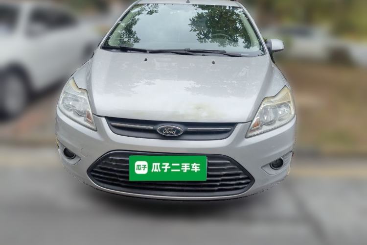 Used Ford Focus 2013 Sedan Classic 1.8L Manual Base Model
