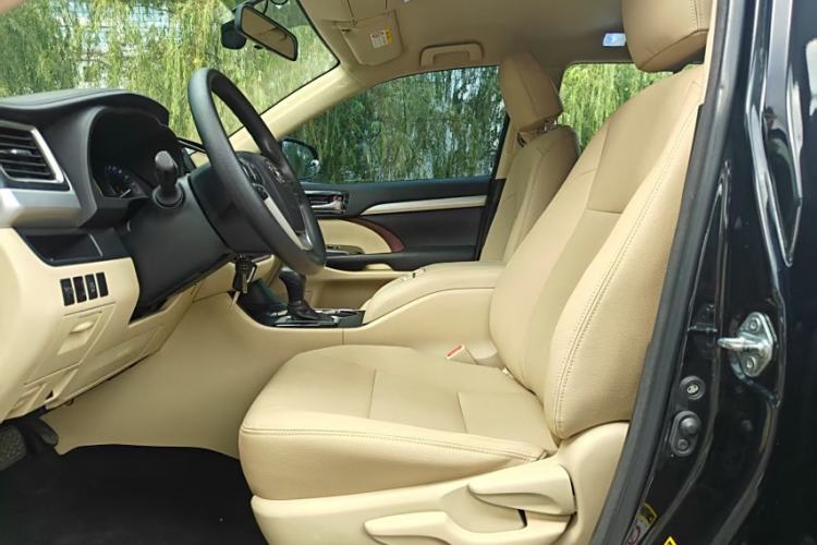 Used Toyota Highlander 2015 2.0T Two-Wheel Drive Elite Edition 7 Seats