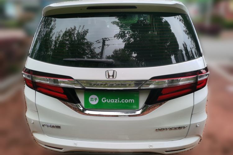 Used Honda Odyssey 2015 Revised 2.4L Luxury Edition
