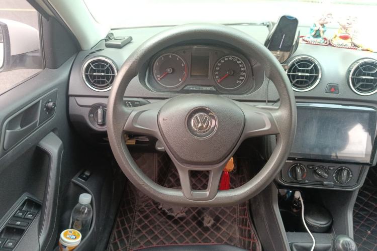 Used Volkswagen Jetta 2017 1.5L Manual Fashion Edition
