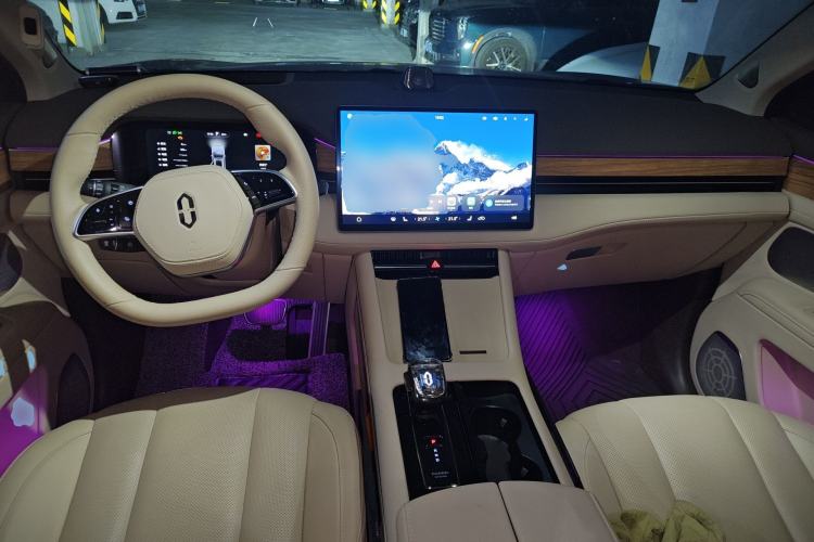 Used Hima AITO M7 2024 1.5T Intelligent Driving Rear-Drive Max Edition 6 Seats Center Console