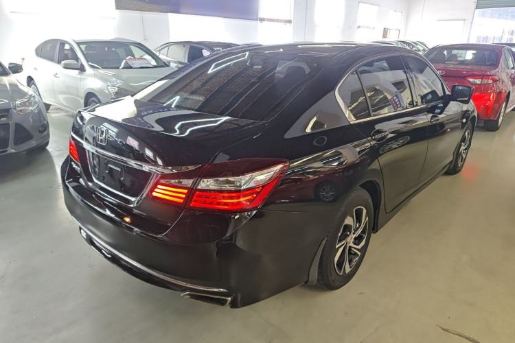 Used Honda Accord 2016 2.0L Comfort Edition
