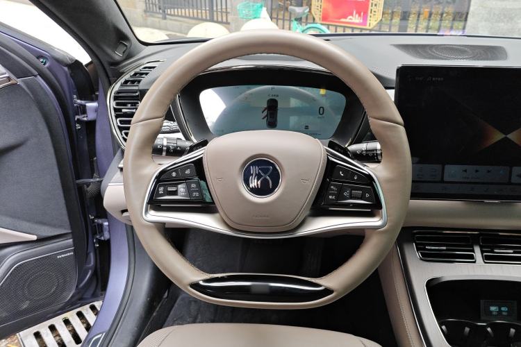 Used BYD Han 2024 EV Glory Edition 610 km All-Wheel Drive "Tian Shen Zhi Jia" Intelligent Driving Model
