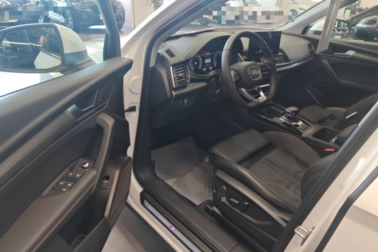 Used Audi Q5L 2021 40 TFSI Luxury Dynamic Edition Driver Seat