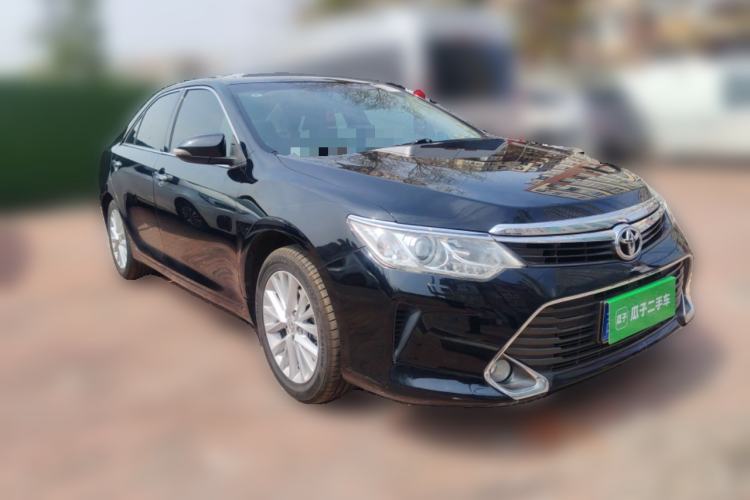 Used Toyota Camry 2015 2.5G Luxury Navigation Edition Front Right 45 Deg