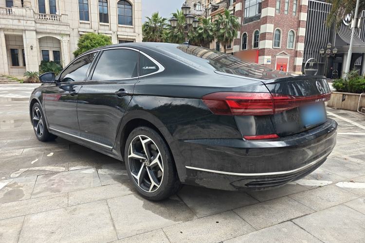 Used Volkswagen Passat 2025 Outstanding Model 330TSI Starry Elite Edition Rear Left 45 Deg