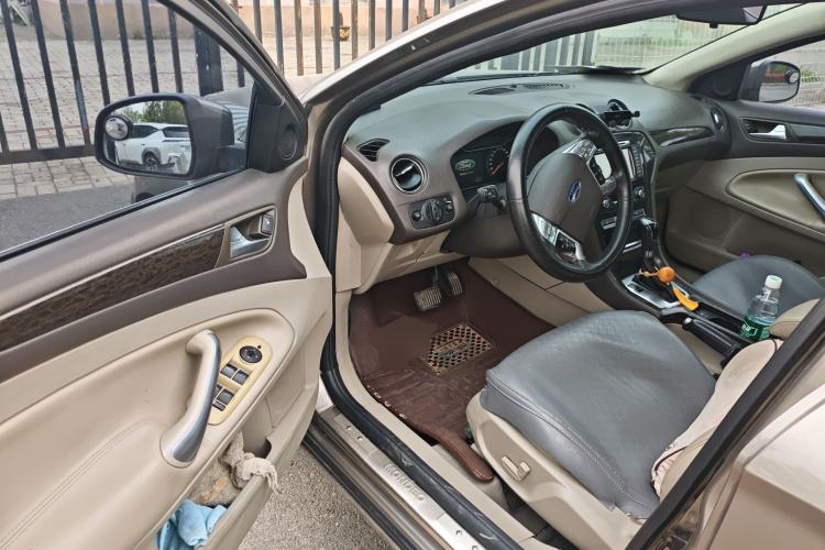 Used Ford Mondeo 2011 2.0L GTDi 200 Luxury Edition Driver Seat