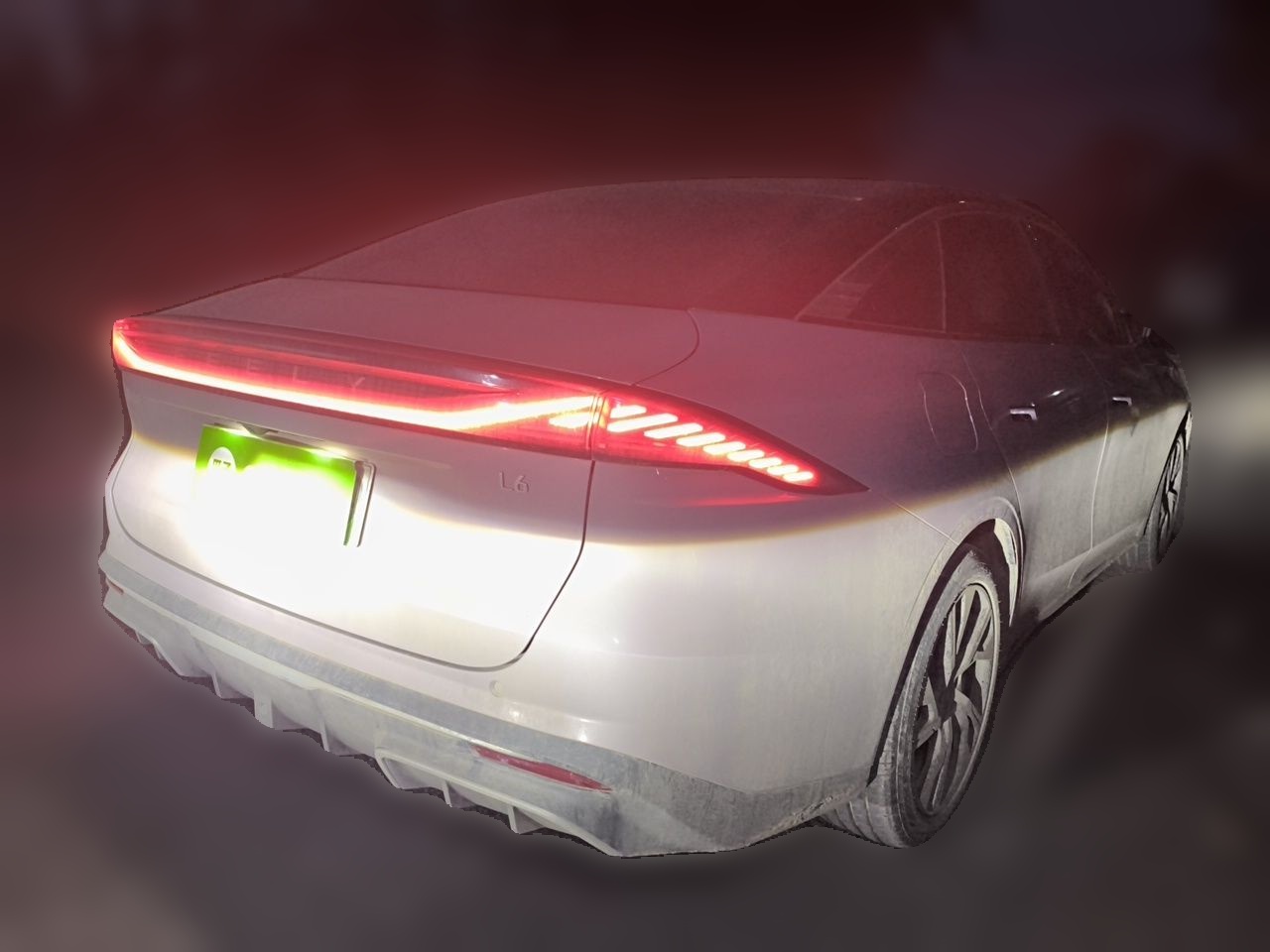 Geely Galaxy L6 2024 125km Creative Edition — снимка 6