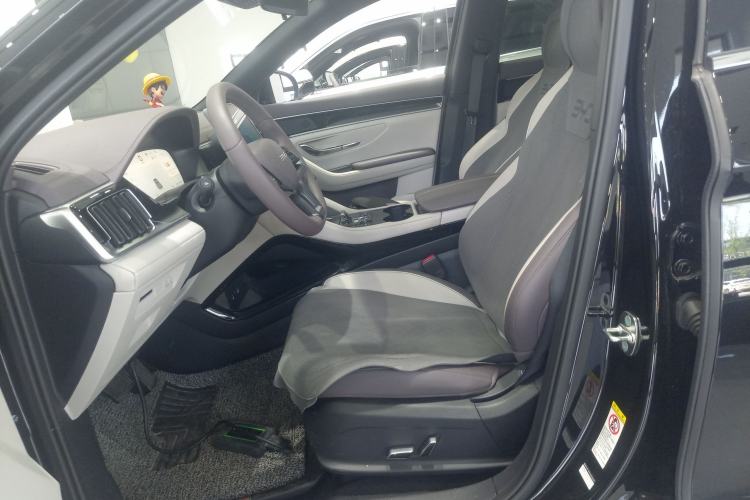 Used BYD Song PLUS New Energy 2025 DM-i 112KM Prestige Model Left Front Seat