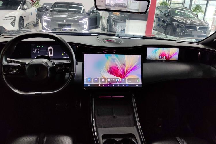 Used Avatr 11 2022 011 MMW Collaboration Limited Edition
