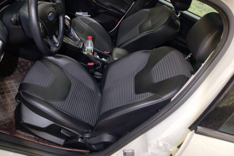 Used Ford Focus 2018 Sedan Classic 1.6L Automatic Trendy SmartDrive Edition Left Front Seat