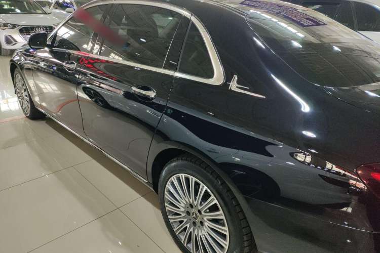 Used Mercedes-Benz E-Class 2023 Updated E 300 L Fashion Edition
