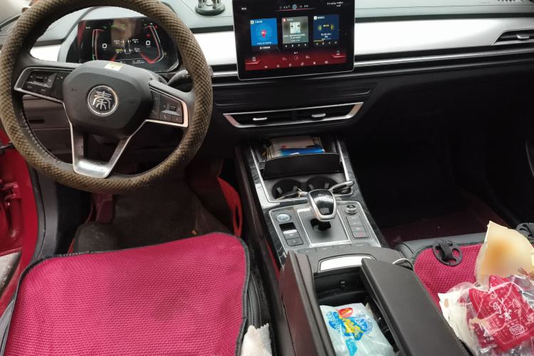 Used BYD Qin Pro New Energy 2019 DM Super Edition 1.5TI Automatic Smart Connect X-Trail Model China V Standard Center Console