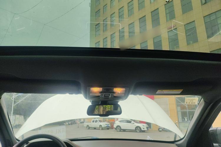 Used Land X7 2015 2.0T Panoramic Prestige Edition
