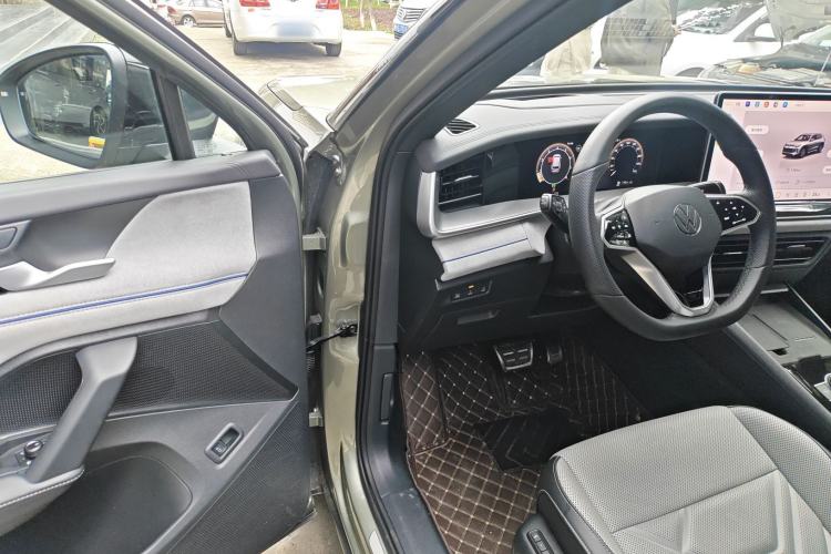 Used Volkswagen Tayron 2025 Tiguan L 380TSI 4Motion Luxury