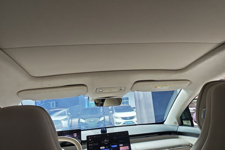 Used Hima Luxeed R7 2024 All-Electric 736 km Ultra Headliner