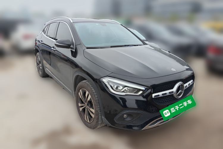 Used Mercedes-Benz GLA 2020 GLA 200 Front Right 45 Deg