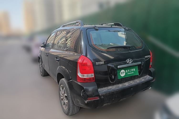 Used Hyundai Tucson 2013 2.0L Manual Two-Wheel Drive Fashion Edition Rear Left 45 Deg