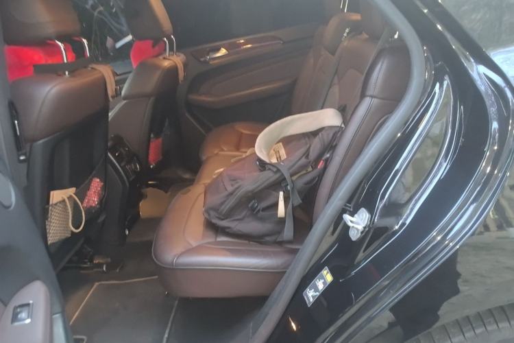 Used Mercedes-Benz M-Class 2012 ML 350 Luxury Edition Left Rear Seat