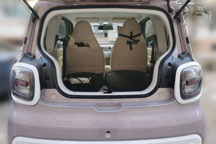 Used Bestune Pony 2025 222km Range Agile Horse Trunk