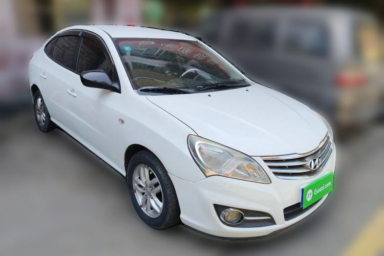 Used Hyundai Celesta 2011 1.6L Automatic Comfort Edition Front Right 45 Deg