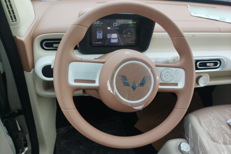 Used Wuling Hongguang MINIEV 2024 3rd Generation 215km Youth Edition
