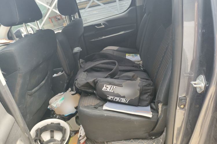 Used Foton General F9 2022 2.0T Diesel Automatic 2WD Enjoyment Version with Long Bed 4F20TC Left Rear Seat