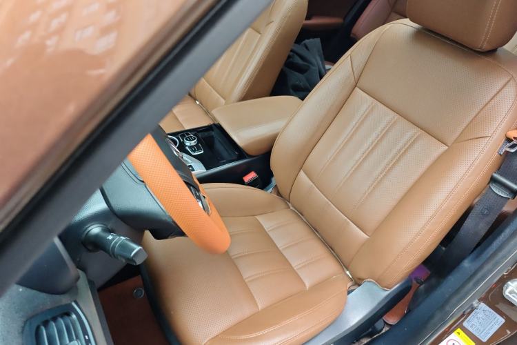 Used CHANGAN CS95 2017 2.0T Two-Wheel Drive Zhitu Edition
