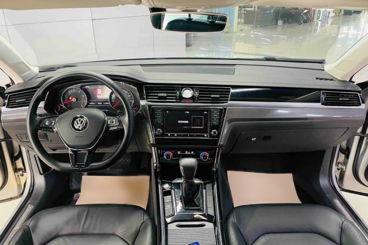 Used Volkswagen Phideon 2016 380TSI Two-Wheel-Drive Luxury Edition