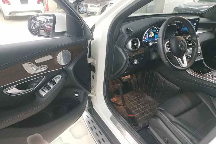 Used Mercedes-Benz GLC 2021 GLC 300 L 4MATIC Dynamic Model Driver Seat